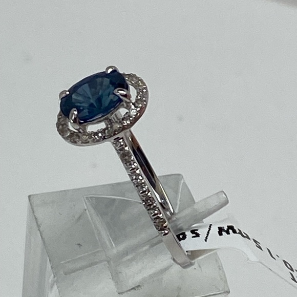 10K White Gold Oval Shape Blue Sapphire and Diamond Halo Ring NEW - Picture 13 of 15